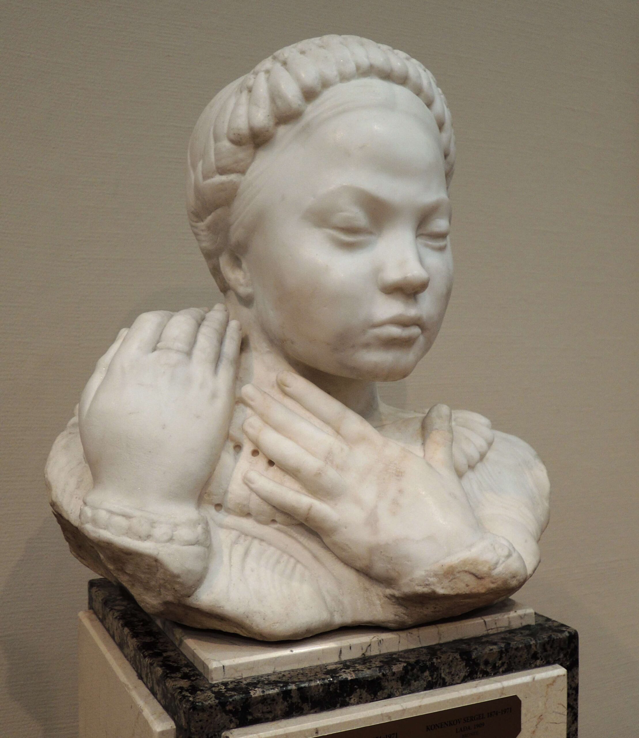 Скульптура С.Т. Коненкова "Лада"